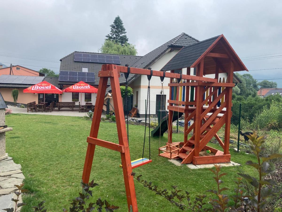 Hospudka A Ubytovani U Mitucha Zenklava 外观 照片